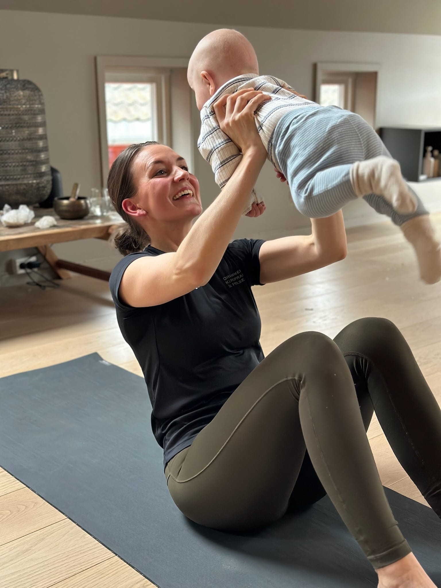 Barseltrening /mamma & Mini/ barselyoga / kvinnehelse