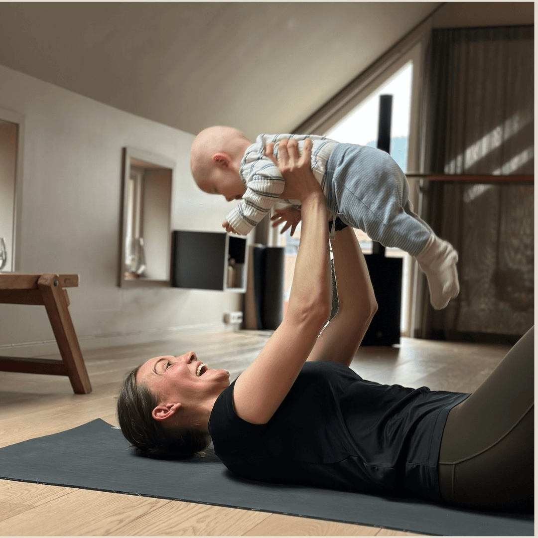 Mamma & Mini/ barselstrening / barselyoga / Drammen Helse
